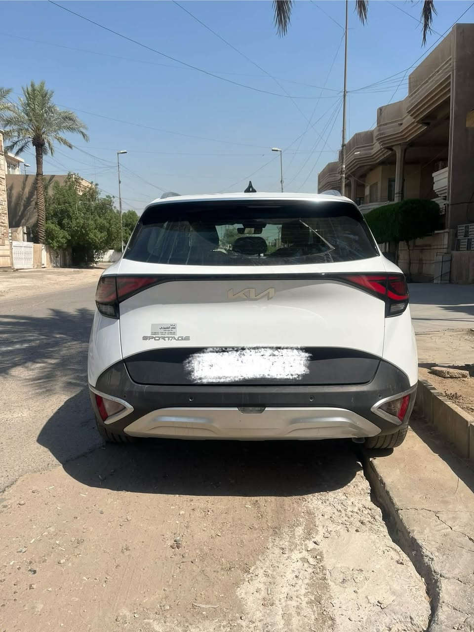 -بسم الله الرحمن الرحيم-
سيارة سبورتاج 2025 mid 

-كامرة خلفية

-شاشة 

-تدفئة مقعدين 

-تدفئة ستيرن 

-٢ وسادة هوائية

- مراقبة نقطة عمياء 

- انارة امامية زينون و لد 

- مسند ذراع 

-بصمة

-صندوق كهربائي 

-مراية جانبية كهربائية 

-استخدام سنة و نصف فقط 

-مشي 17750 كم (يعني زيرو )

باب السايق بي طخة (معدلة على 

البارد )

- الباب الخلفي في شخط (معدل على البارد ) 

237 ورقة

سعر بيه مجال بسيط 

*********** 

للاتصال
