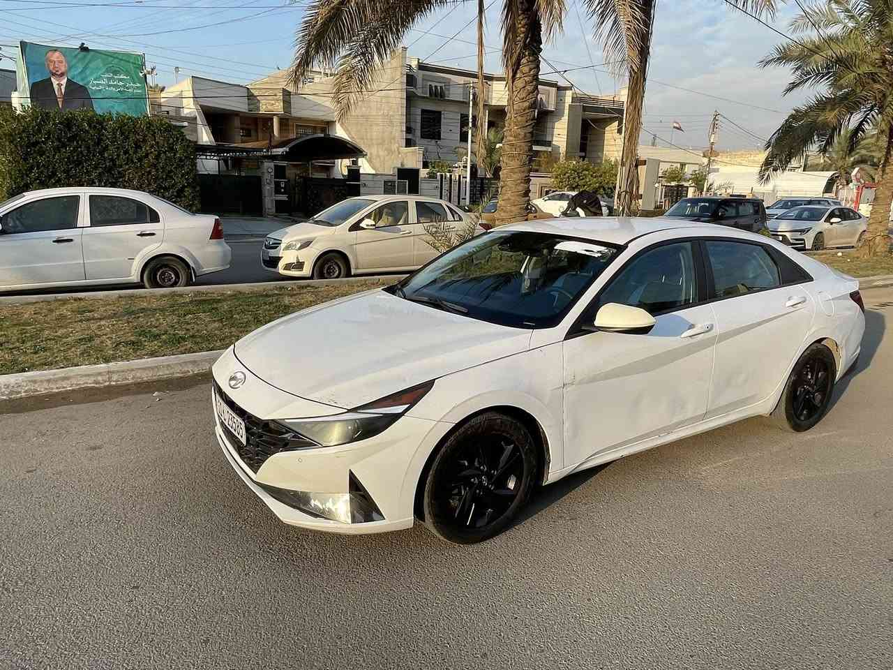 سلام عليكم 
النترا موديل ٢١ امريكي بدون صبغ 
مواصفات نص فول بصمه تشغيل وتشغيل عن بعد ٣ انضمه قياده ومواصفات الانترا المعروفه 
ماشيه ٦١
حادث موضح بالصور 
السعرر ١٤٨ وبيها مجال بسيط
عنوان بغداد الاستفسار ***********
