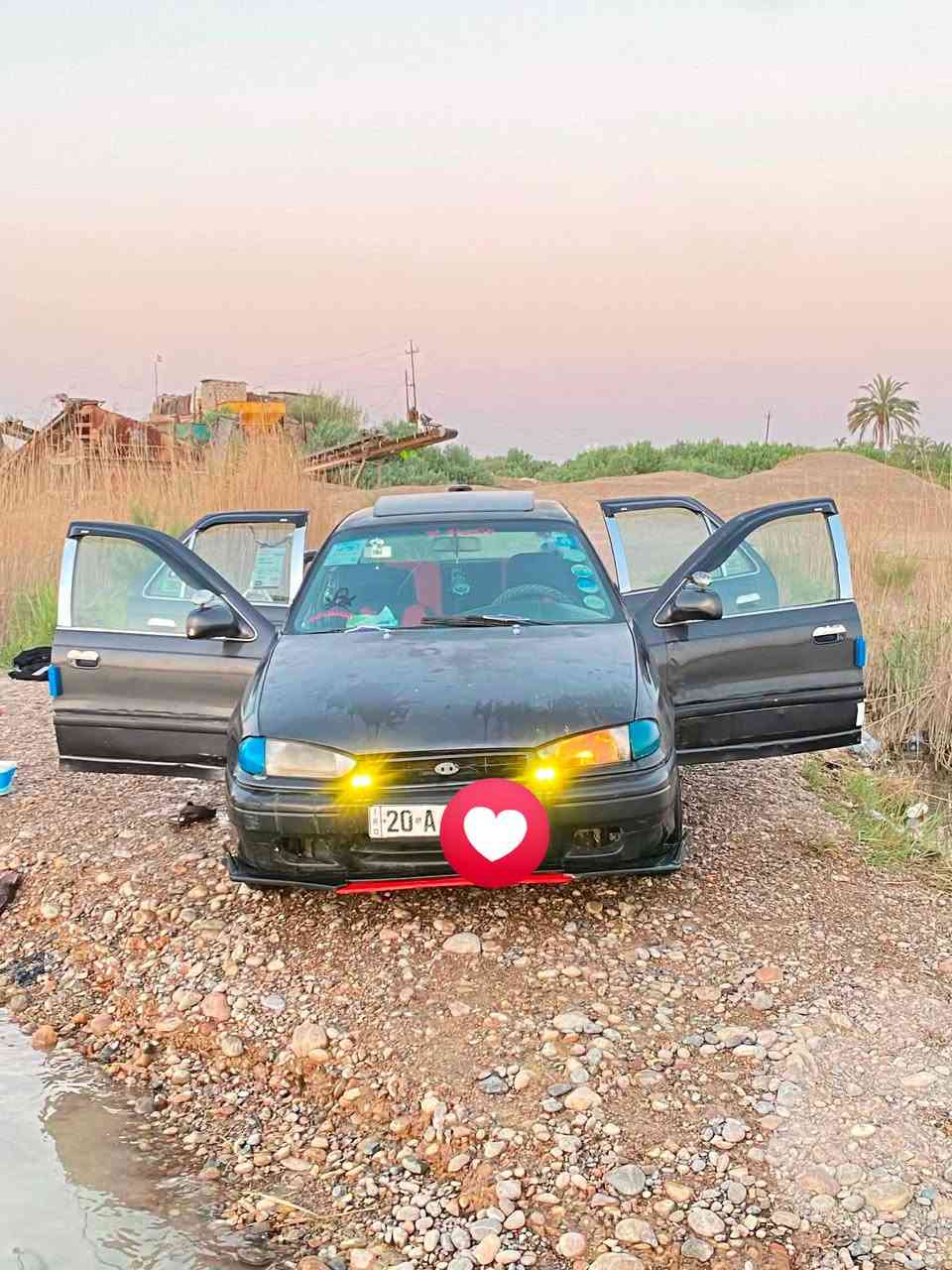 سلام عليكم سيارة النترا للبيع موديل 94 حلوة كاعده ومحرك مال سوناتا بيها قوي كلش خير وبركه كل شي بيهه كامل مثل ما بصورة اي نقص مابيهه سعرها 26  باسمي مكاني ديالى شهربان ***********
