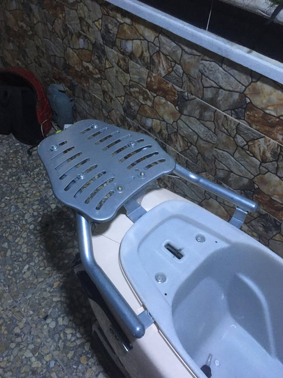 للبيع سيبايه جوكر حديد ترهم على اكثر دراجات الشحن الفائده منها شد صندوك خلفي عليها بعدها جديده السعر ٢٥ قفل قفل مكاني الدوره ابو دشير للاستفسار 
***********
