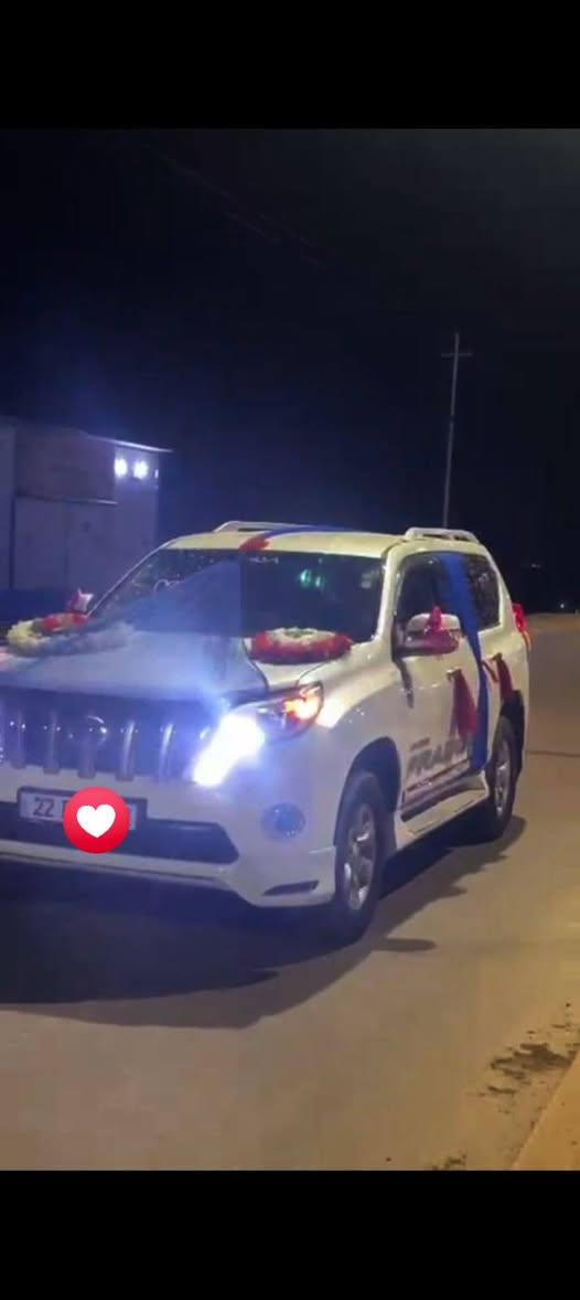 سيارة اعراس انسب السعار 
***********
