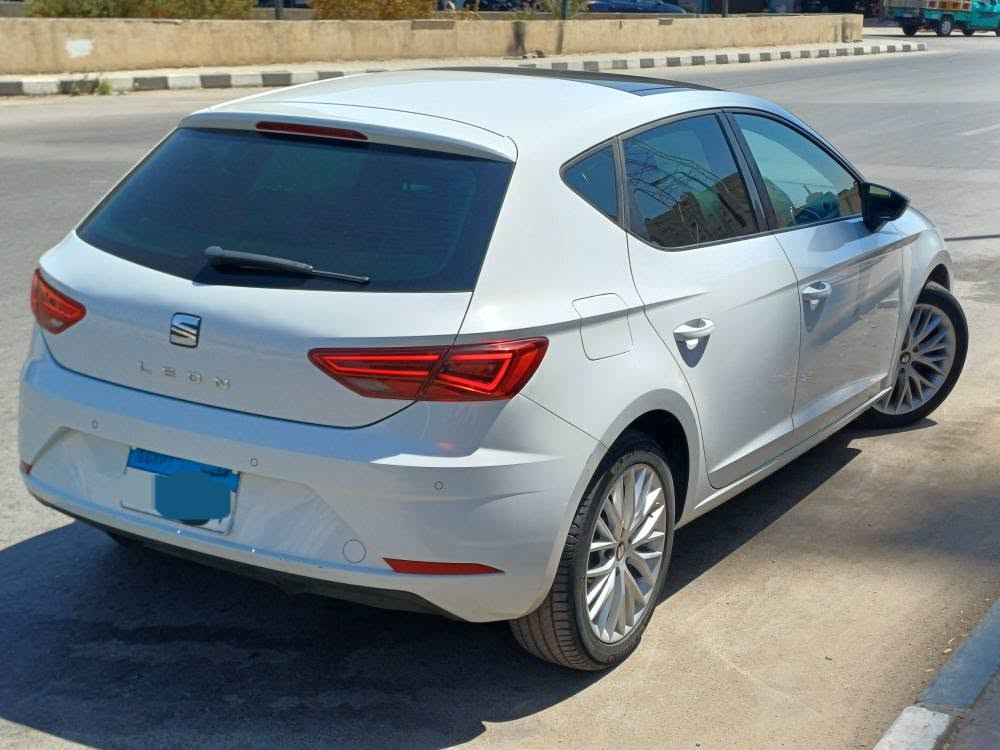 سيات ليون موديل 2020 أعلى فئة بيتس 

عداد : 240,000km

فبريكا بالكامل بدون أي خدوش 

مرور القاهره المعاينه مدينه نصر 

للتواصل : 01050298882 الاسكندرية, مصر


**إذا كنت صاحب هذا الإعلان وتريد حذفه لأي سبب، رجاءا أرسل رسالة إلى الدعم الفني**