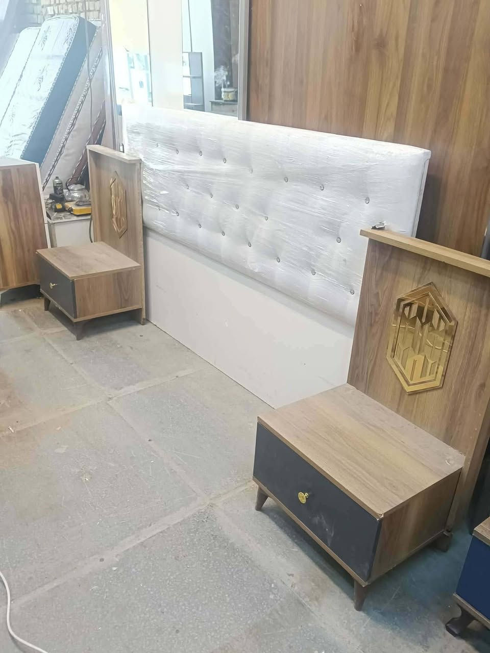 غرفه تركي سعرها 400وي النقل والشد داخل بغداد 🪿🪿


**إذا كنت صاحب هذا الإعلان وتريد حذفه لأي سبب، رجاءا أرسل رسالة إلى الدعم الفني**