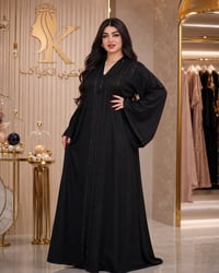 عباية • أسود فاحم • مقاسات ٣٨-٤٦