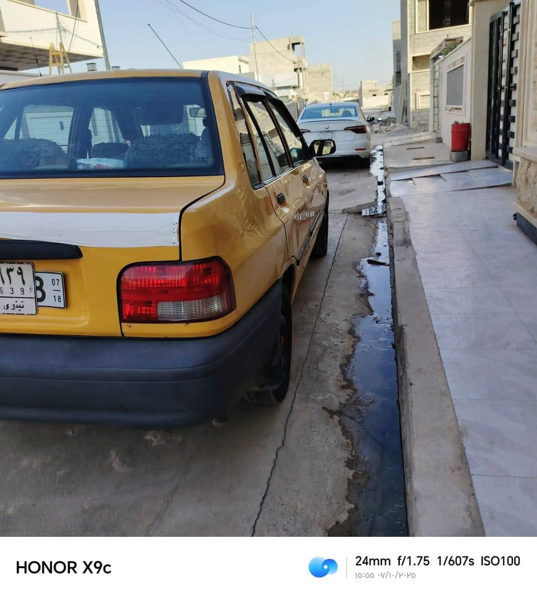 موديل 12كابون بانزين بيها تبريد شغال محرك كير شرط بيها تك شاصي هاذا الي بيها تحويل فقط وكاله من الوكيل عليها هية 200الف حسب النتفاق السعر 29وبيها مجال اتصل عل رقم***********مكلف بل نشر
