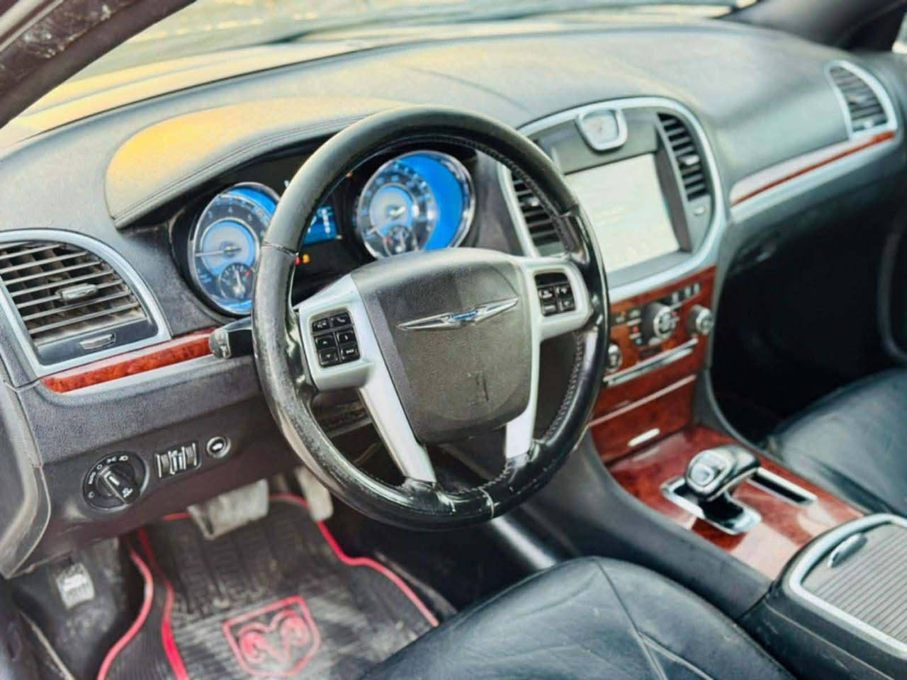 السلام عليكم اوباما 2013 امريكي مكينه 6سلندر 3600 رقم بغداد السياره جاهزه كير ومحرك وحداديه وتايرات جدد بيه صبغ قبق جنطه وشويه بلجامغ الخلفي السعر 148 مكان السياره بابل للاستفسار ***********
