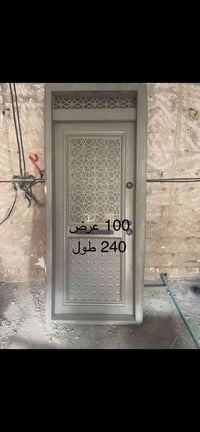 باب شبه جديد • للبيع • سعر مناسب