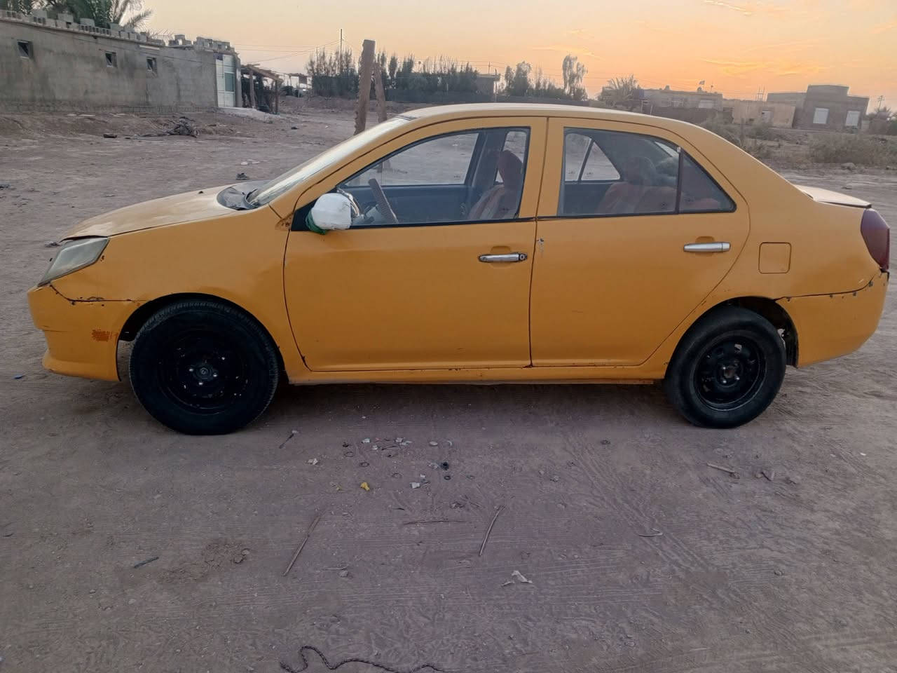السلام عليكم البيع امكي 2010 رقم بابل محرك وكير مكفولات بيها بس كهرباءيات يرادلهن ترتيب سعر 18 وبيها مجال قليل حك الجيه رقم التلفون ***********
