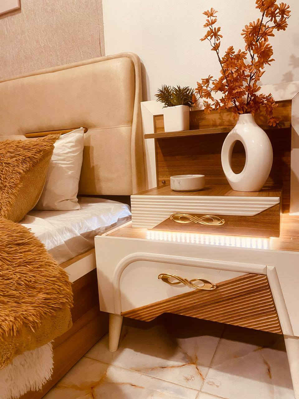 غرفه تركيه 9 قطع نظافه 💯 💯 استخدام 5 اشهر
مستعجله على بيعته *********** واتساب
