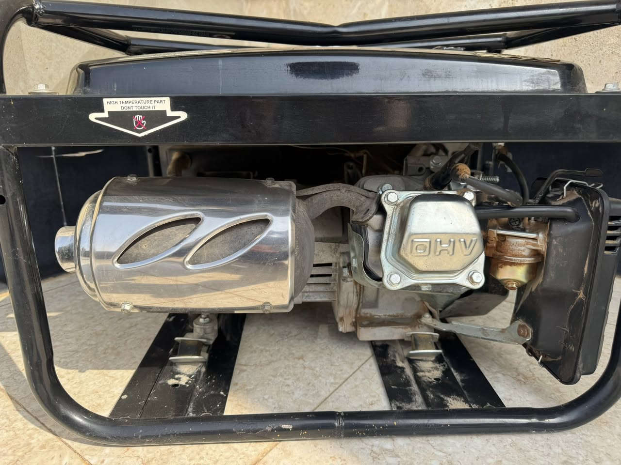 السلام عليكم 
مولد بانزين سلف و حبل للبيع 
نضيف حيل مستخدم شهر
***********
