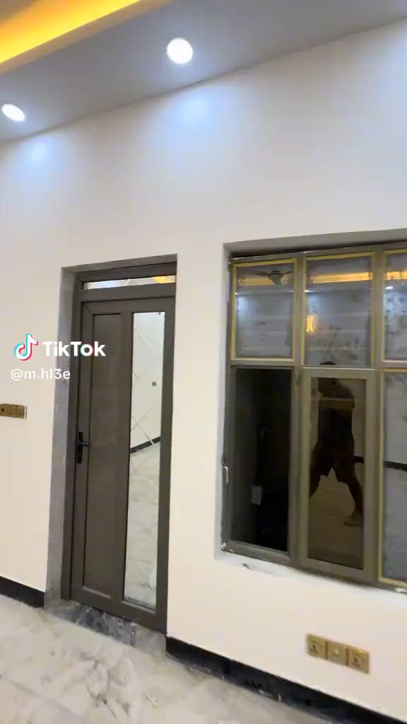 مقاولات عامه تفليش بناء منازل بناء عمارات ترتيب متنزهات تفليش بيوت قديمه نشاء بيوت حديثه كل مايخص بناء اي ستفسار وتساب (***********
