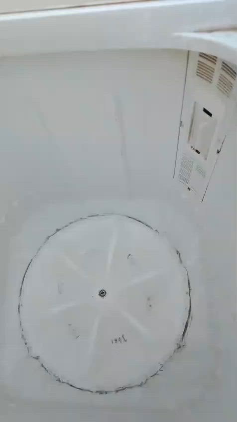 اجهزة منزليه مستعمله وبحاله جيده للبيع غساله حوضين ٨ كيلو واوفن شغال بحاله جيده وتيبلام عدد ٢ كرستال وبحاله جيده ..الاسعار بيها مجال


**إذا كنت صاحب هذا الإعلان وتريد حذفه لأي سبب، رجاءا أرسل رسالة إلى الدعم الفني**