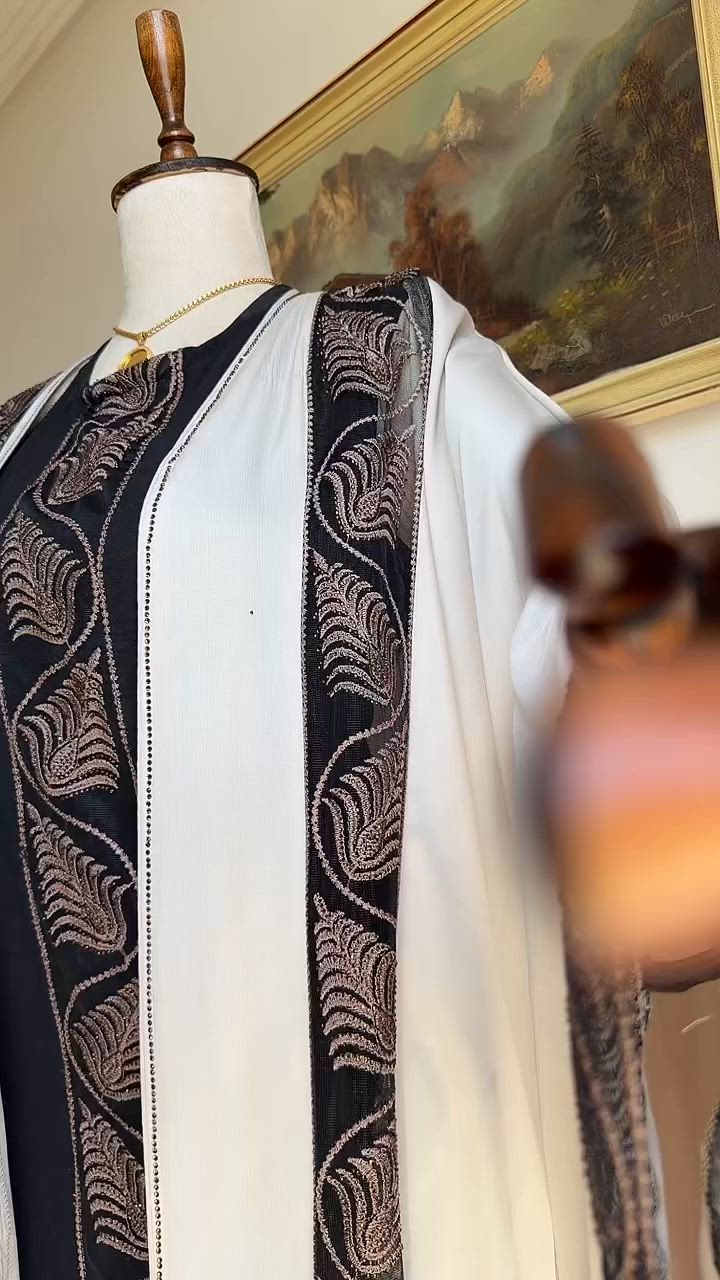 جديد عبايات إيليا الراقية ✨

قماش فاخر (حرير قطر الندى)

سواد فاحم يبرز الأناقة 🖤

شغل يدوي متقن

تصاميم مميزة وعصرية

تحتوي على شال وحزام

متوفرة بجميع القياسات

جودة عالية وخياطة مرتبة

—

للاستفسار التواصل على الخاص
أو على الواتساب 📱: ***********

يتوفر توصيل إلى جميع محافظات العراق
