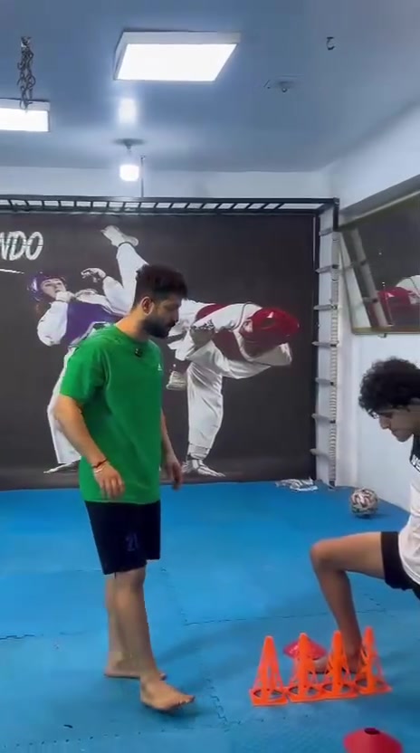 باشر كابتن حسين مدرب الياقه البدنيه  في أكاديمية النور للفنون القتاليه في الكاظمية المقدسه 
العنوان ساحة الايراني مجمع الكاظمية التجاري الطابق الاول 
هاتف *********** 👉👉👉***********
