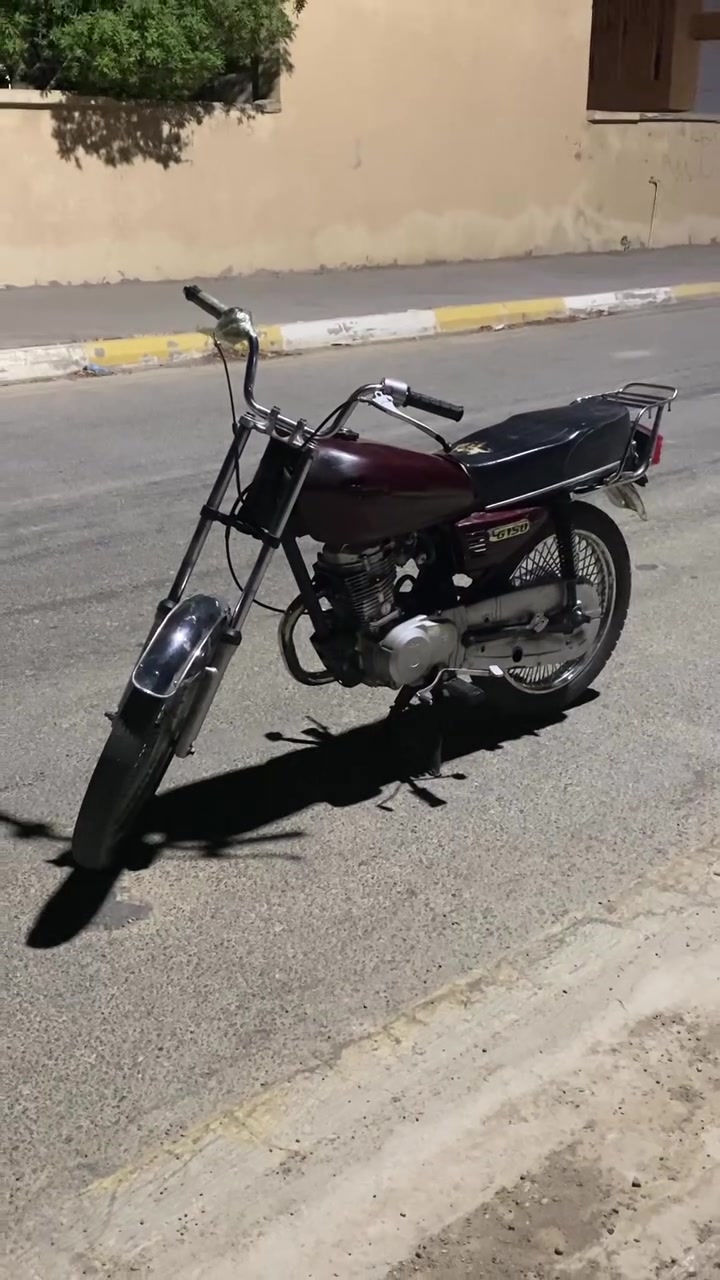 سلام عيكم ً
دراجه أربع كير اصوالي 5 أوراق  دراجه خير من الله  دراجه مديل 18 سعر. 350 بيه مجال عنوان واسط فظاء  نعمانيه   
👍🏼👍🏼👍🏼أبيع كوم حديد 👍🏼👍🏼👍🏼.  موجود خاص او مراسله واتساب. ***********
