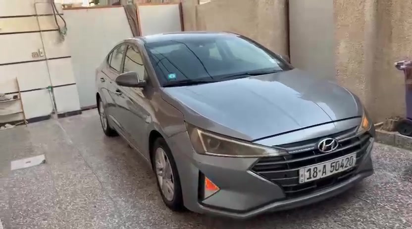 سلام عليكم النترا 2019 سياره مكينه 2000 دوش گير ايتي مواصفات السياره ثلاث انضمه قياده نقط عمياء بالمريء رادار امامي حساسات خلفيه واماميه تخم تاير جديد تبريد ثلج مكينه وگير مشروطات سياره جهازه من كلشي مكان السياره بغداد صور السونار مرفوقه بالمنشور السعر 115 الرقم ***********
