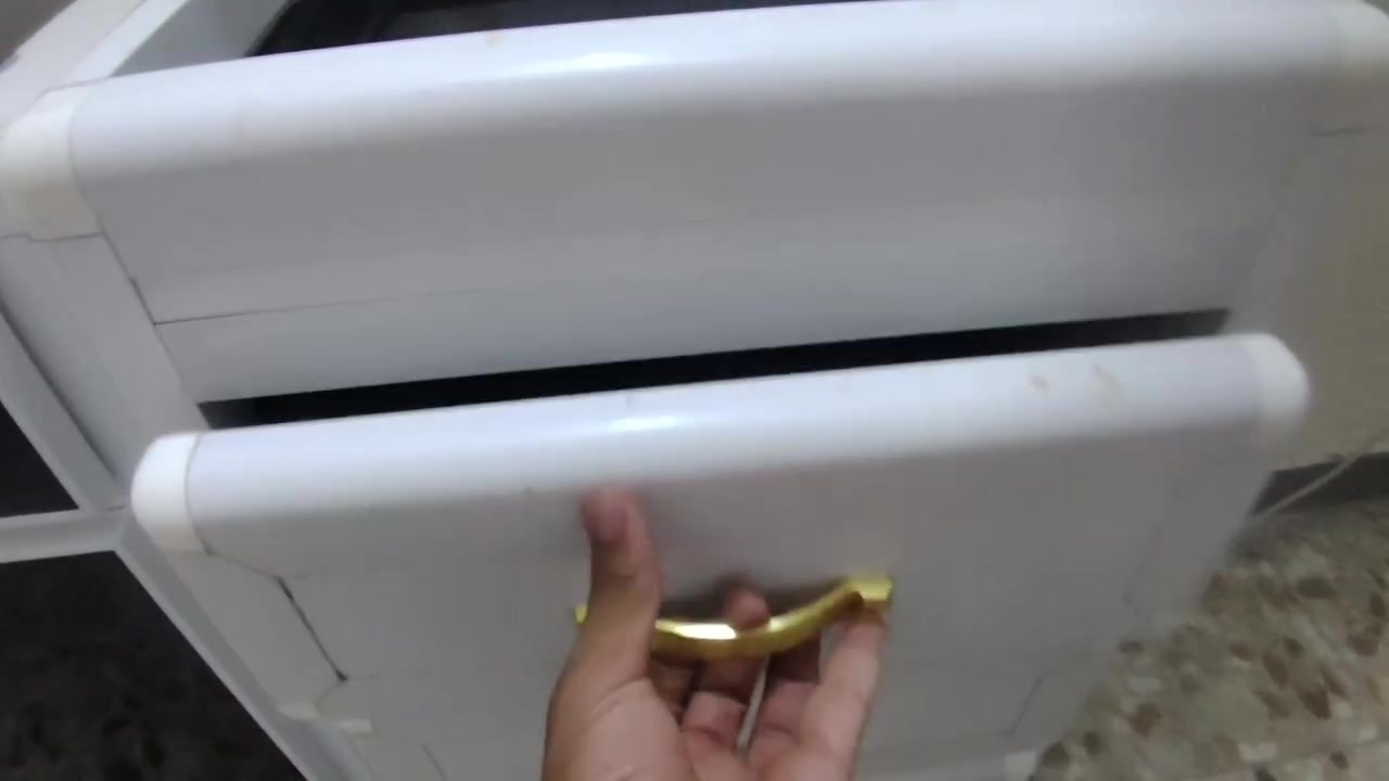 السلام عليكم للبيع ثنينهن ب٨٠ المكان الشعب ***********
