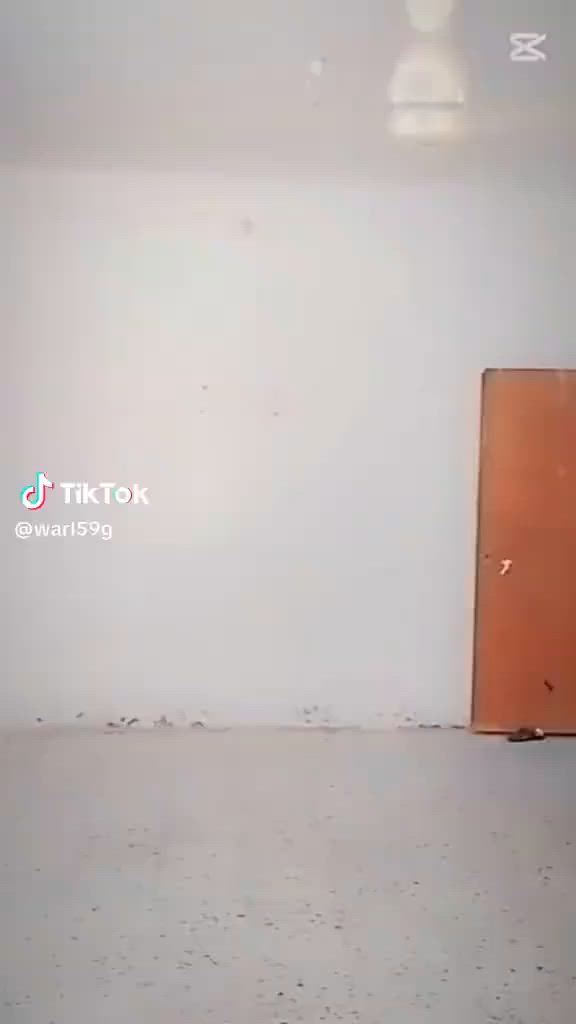 بلاش 🔥
بلاش🔥
دار للبيع امامي مكان مميز جدا مجاور اعداديه الصناعه خلف مجمع طبي كافه الخدمات موجوده رابع بيت عن الشارع الرئيسي قرب المدارس جدا السعر بلاش لاتصال على لارقام المثبته في الفديو


**إذا كنت صاحب هذا الإعلان وتريد حذفه لأي سبب، رجاءا أرسل رسالة إلى الدعم الفني**