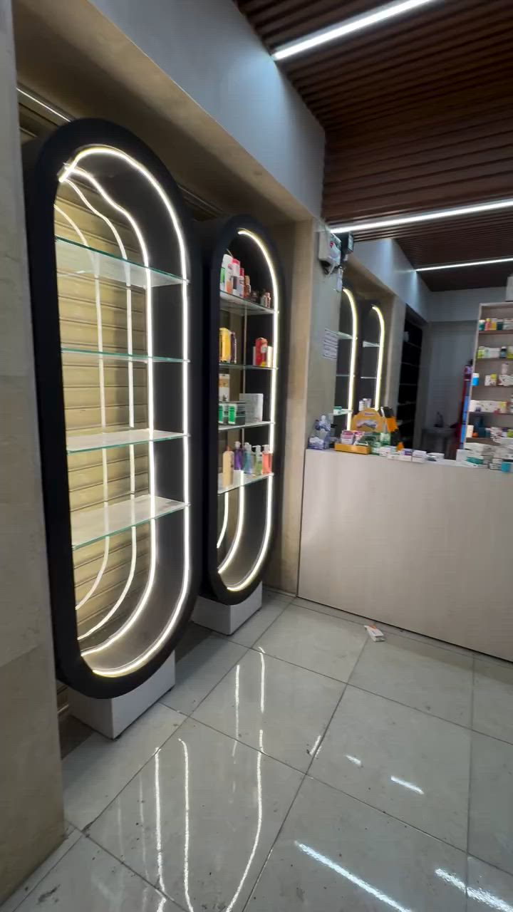 اثاث صيدلية للبيع 
للتواصل 
*********** اتصال 
***********  واتساب
