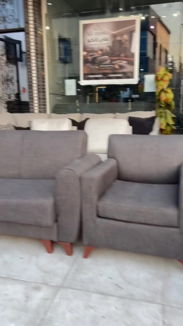 نص تخم تركي نضام سريرومخزن  بلون رصاصي بقماش الكتان 
عنوانه اربيل زانكو ٩٩ قرب مطعم كص سنگر يوجد توصيل  ل بغداد وباقي المحافظات الأخرى ***********
