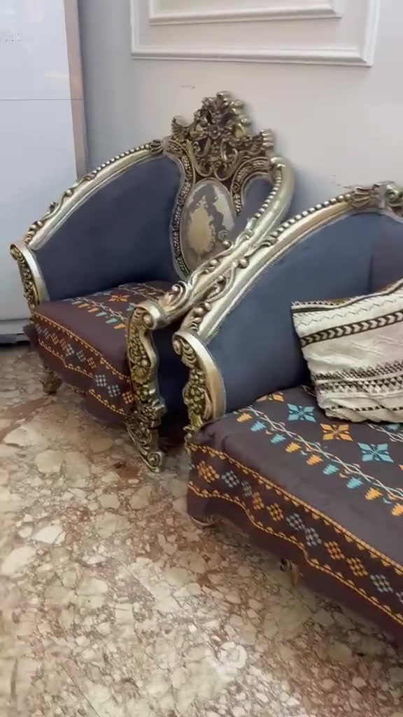 تخم البيع 10 مقعد اخو الجديد سعر مليون 100  بي مجال ***********البلاديات
