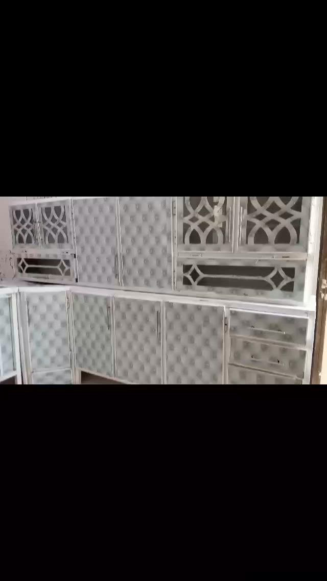 كاونتر تسكام نضيف مع سنك كامل سعر ٢٢٥ عنوان سماوه ***********

