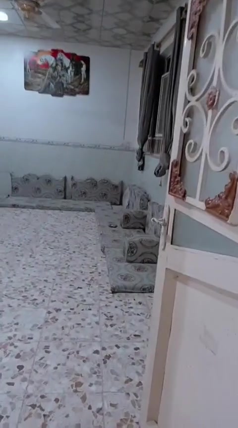 السلام عليكم بيت للرهن أو للبيع المساحه 100م العنوان كربلاء المقدسه خلف جامعة اهل البيت مده الرهن سنتين وقابل للتجديد السعر 17 وبي مجال الاتصال ع الرقم ***********
