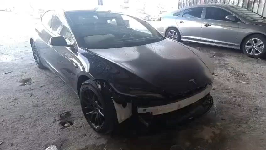 تيسلا وارد امريكي هايلاند الشكل الجديد فقط  للتصدير  موديل 2024  دبل محرك  بطارية كبيرة  عداد 23 الف  ميل  حادث امامي  بدون  دواخل بدون شواصي فاتح  فيها  ايرباك  ستيرن ودشبول  وتم  التبديل السيارة مافيها  اي نقص الموصفات معروفة للجميع صبغ بنيد امامي وجاملغ جة السايق وطرف الباب الامامي السايق  السيارة مصلحة صح  بدون اي نقص موقع السيارة  الحرة الزرقاء معرض بوابة الاردن للاتصال 0795999401  السيارة  فقط للتصدير  والسبب   سالفج  بوجود فيديو  للحادث قبل الصبغ


**إذا كنت صاحب هذا الإعلان وتريد حذفه لأي سبب، رجاءا أرسل رسالة إلى الدعم الفني**