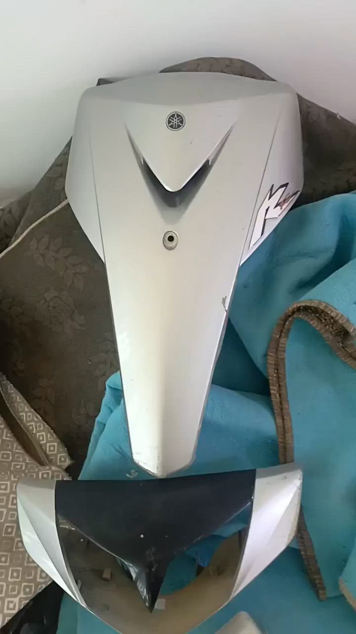 للبيع كفرات وكالة اثنين أصليات ختم Yamahaوالثالث تايوان تفاصيل كدامك كل شي موضح
الألوان أبيض /سلفر/ مشمشي 

الشراي يتصل أو يدخل واتس اب 
مكاني بغداد 
***********
