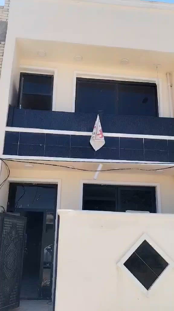 السلام عليكم..
مشتمل للبيع او مراوس بقطعه 150 متر في مربع المالكي،،،
مساحه المشتمل  ٦٥ متر في حي التراث قرب تقاطع درويش السيديه  على شارع 15  نافذ على شارع الشبكه بناء حديث درجه اولى غرفتين نوم واستقبال ومطبخ ومنور وخدمات التاسيسات دزاين ممتاز والديكورات مميزه والأبواب قاصه للراغبين بالشراء احنه بالخدمه 
🌹🌹
نتعامل بمقاطعه (2/10)(3/10)
وقطع المالكي القضاة 
وحي التراث 
مشتمل مواصفات كلش حلوه 
 مساحه 100متر
بيع وشراء كافة المساحات
(50)متر (62)متر و (75) متر  و(100) متر  و(125)متر (150) متر (250)
العنوان 🌿 تقاطع درويش شارع 40 
للاستفسار الاتصال
***********☎️ 
***********☎️ 
*********** ☎️
