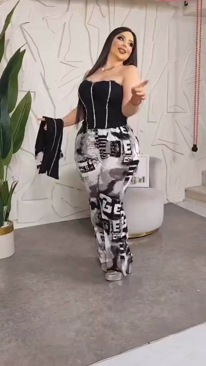 جديدنا 🔥


**إذا كنت صاحب هذا الإعلان وتريد حذفه لأي سبب، رجاءا أرسل رسالة إلى الدعم الفني**