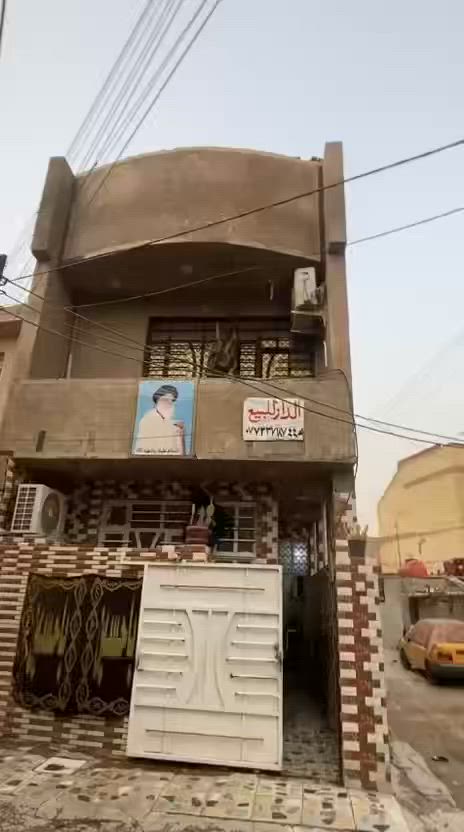 السلام عليكم
بيت للبيع جديد بناء ٢٠١٩ بيت ركن تجاوز مساحه ٥٠ متر 

موقعه الامين الثانيه بالنواب شارع رزاق ابو الفلافل قرب حسينه الإمام المهدي 

البيت موقع يمه روضه حكوميه ومدرسه حكوميه والسوك على الشارع 

الخدمات كامله بي 

وبي ورقه تمليك من الامانه 

رقمي ***********
