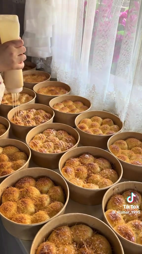 كلشي متوفر حجز
مسبقن
متوفر توصيل داخل بغداد
حجز
واتساب
 ***********
مدينة الغزالية
كيك معجنات الغزاليه
