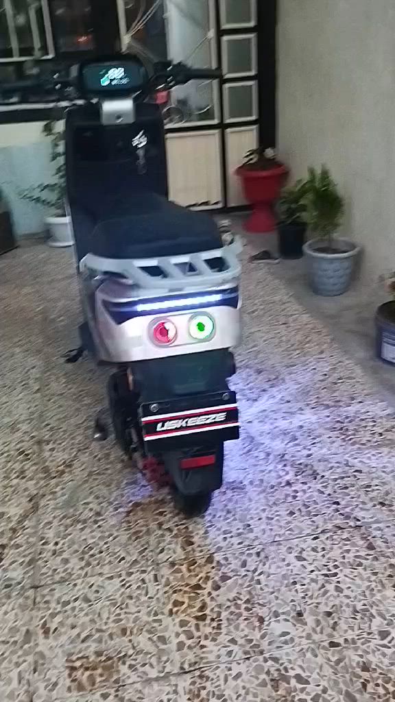 مكلف بل نشر هذه رقم صاحبو  ماطور شحن للبيع السعر 575 ***********
