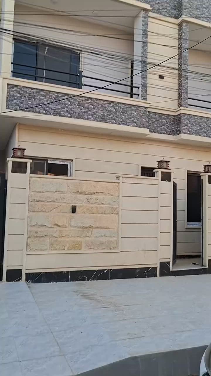 للبيع....للبيع
دار سكني ركن طابقين حي الصديق قرب مدرسة المبراءه مساحه 125 متر شارع عرض 12 متر
الطابق الأول 
1غرفه نوم..هول..استقبال..مطبخ..صحيات 
الطابق الثاني 
3غرف نوم..هول صغير..صحيات..بيتونه......السعر 245 مليون
للاستفسار الاتصال خاص او الارقام التاليه
***********...........***********
