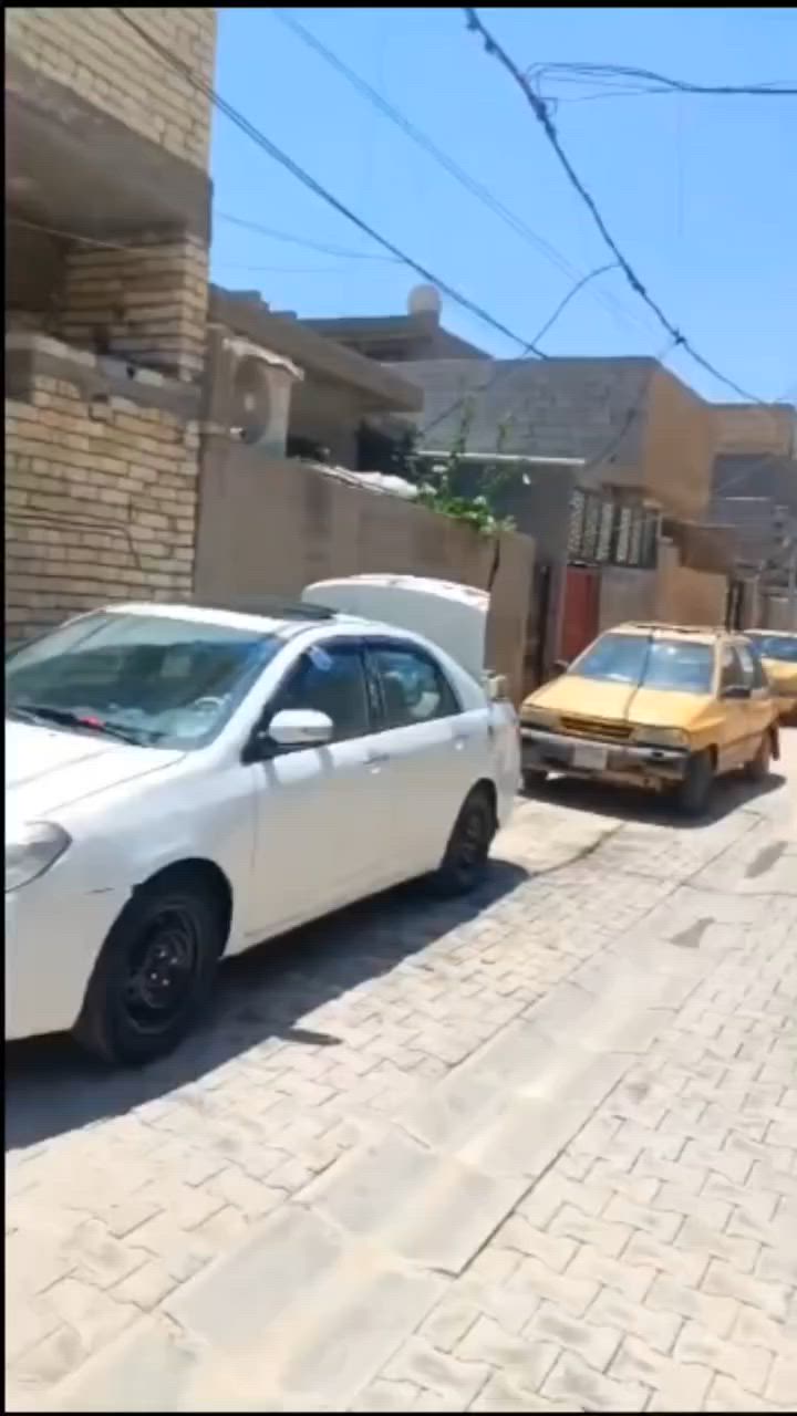 سلام عليكم بيت 100م ب دوانم شارع ابو دراج+ يئدي شارع ابو موسي  الوجه 7 نزال 14
غرف2+استقبال+حولي+مطبخ/ خدمات كاملة
سعر 75 بيه مجال بصيط/رقم/ ***********
