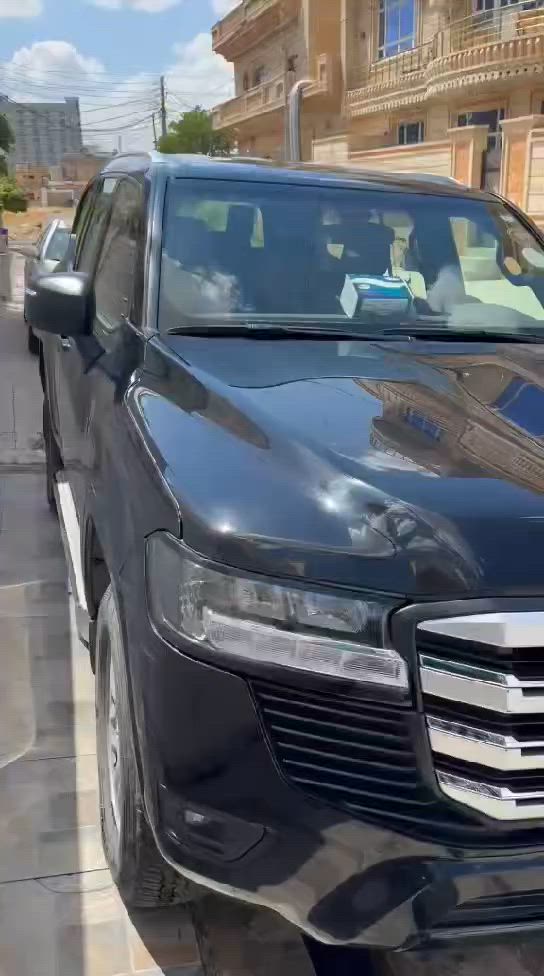 سعرها كلش مناسب لاندكروز موديل 2024 جي اكس ار شركة العام الصفر  ماشية ٢٤km سيارة كفالة عامة وعلى وضع الشركة ومال بيت وجناية مكاني اربيل *********** بي واتساب
