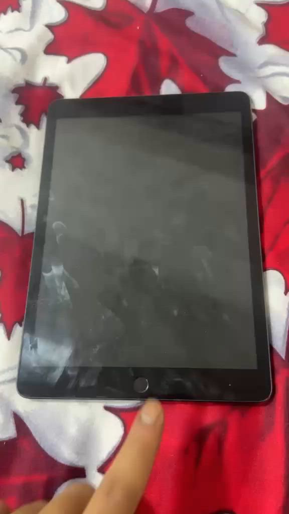 ايباد 9
ذاكره 64
بطاري 96 
ما داخل تصليح 
سعر 250 بي مجال قليل 
تواصل ***********
