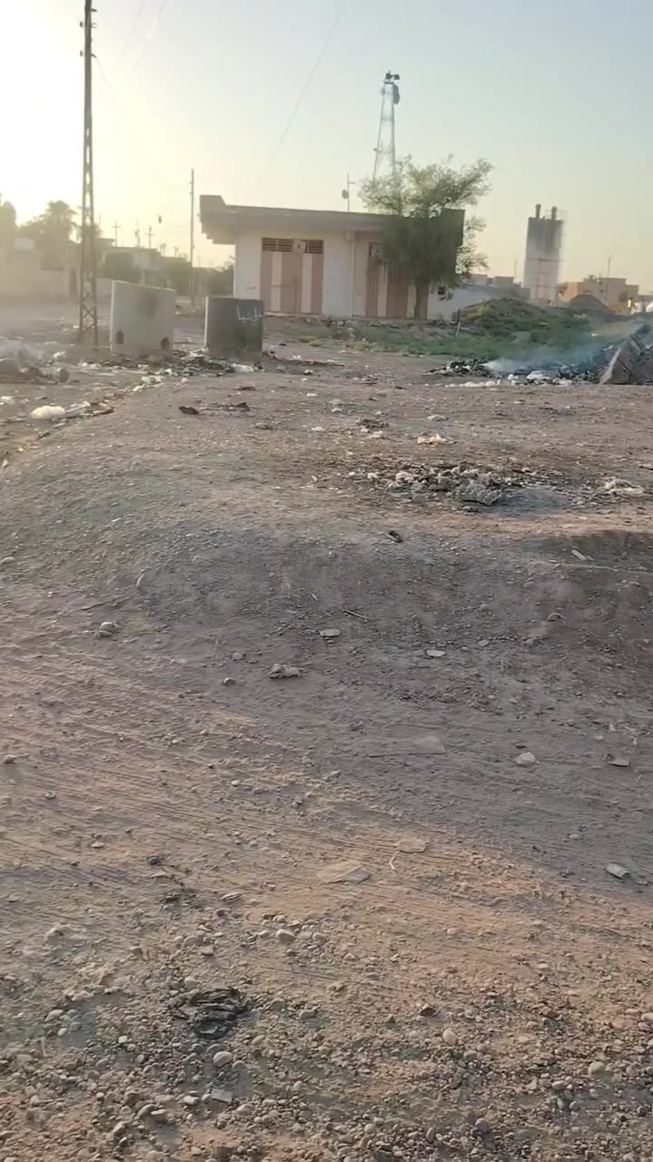 سلام عليكم قطعه البيع  طابو شرط تحويل مباشر  ركن على شارعين مساحه ١٠٠ كل ٥٠متر سند مكان بم بلديه كلشي واضح بل فيديو سعر خاص الاستفسار على رقم المكتب ***********
