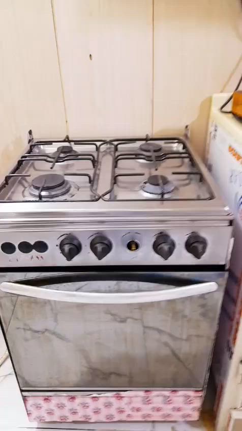 السلام عليكم طباخ مع فرن + قلاية هوائية + عجانة
كلهن شغالات 100% ونظيفات, مابيهن مشاكل كلهن ب 250 وبيه مجال مكاني البصره الجمهوريه
واتساب ***********
