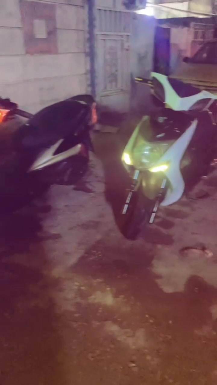 سلام عليكم دراجة سكنس فحل للبيع أو مراوس ب جيتي ار نقوصات
1كلج خلفي                 ذاكر نقوصاتها يعني مو تجي من مكان      ً.                                   بعيد و نتفاشل 
2دبلات امامية 
3 دكمة مال سلف 
بس كاملة مكينة خير من الله لايت عالي ناصي دبل أساير كلة شغال نكرة هندر بكل وقت كفرات نضاف لا تبخير لا نضوح لا تنقيص مكينة مفتوحة مبدل فقط زنجيل كلشي ذاكر بل منشور سعر 475 و بيهة شي قليل مكاني بغداد الامين اثانية شارع الرامل لاستفسار رقم*********** متواجد 24 واتساب
