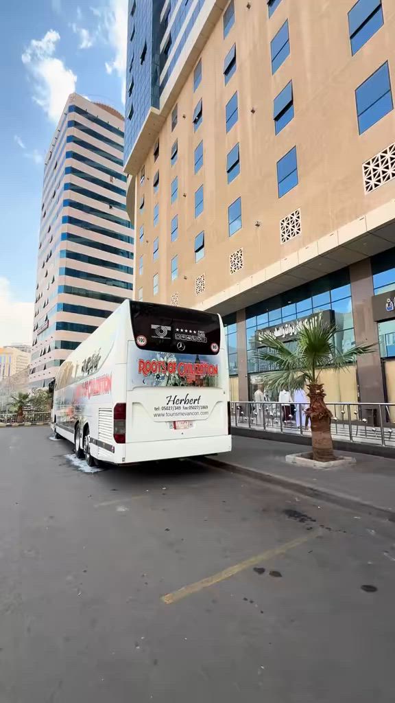 سلام عليكم باص ترافكو الماني سياره جهازه من كلشي ومعروفه اصل ٢٠٠٥  سياره أبيع أو امراوس بسيوف ١٥ سياره معامله مال الفحص كامله باقي على دفع الكمرك فقط السياره حجم ١٦ مكيه ٨سياره حداديه جديده تخم تاير تبريد طب العدلي مالته 
سياره جديده معنه الكلمه الاستفسار على هذا الرقم ***********    بيع.  أو امراوس ابسيوف ١٥ سياره رتايدر شغال دوشمه جديده يم حيدر الطائي امكمله
