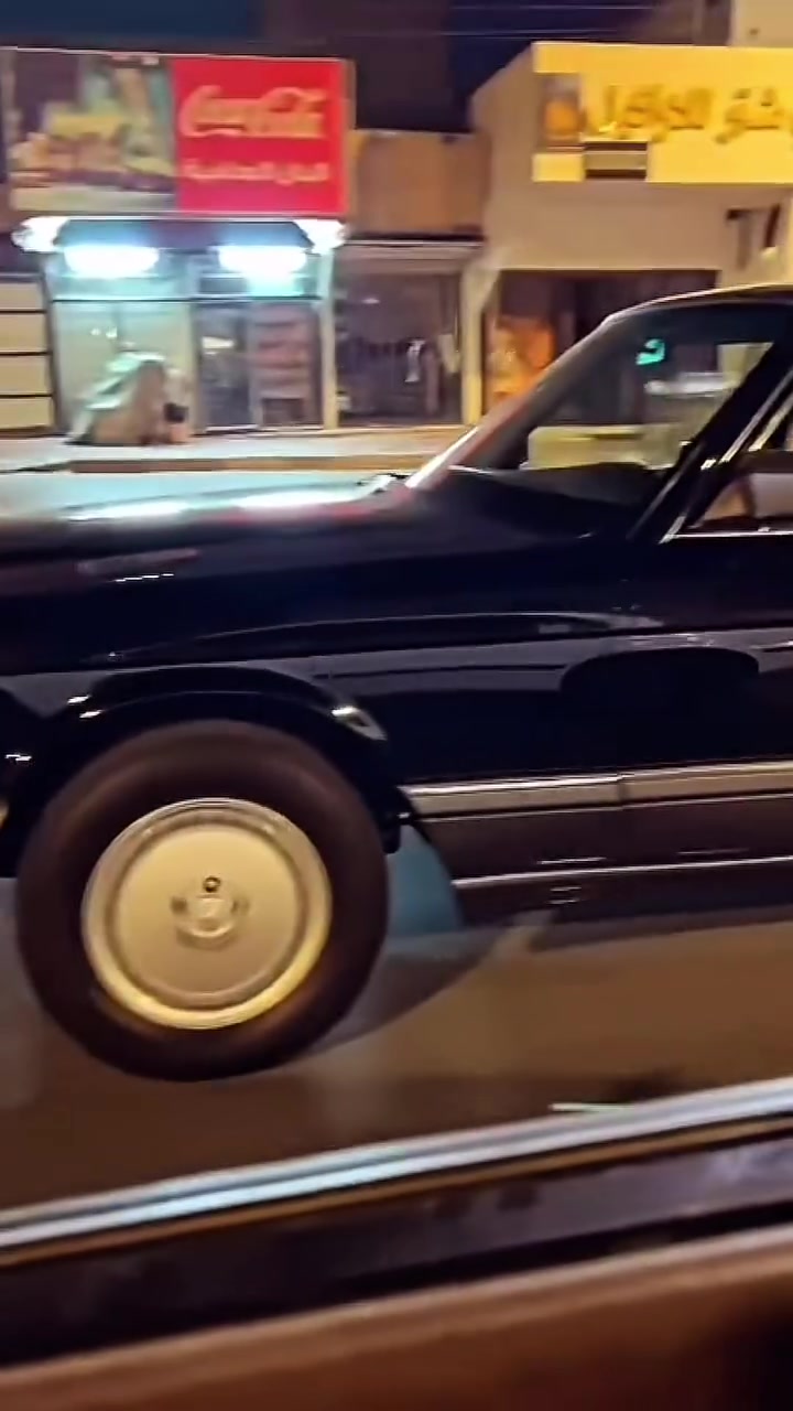 السلام عليكم من رخصة الجميع
💎مارسدس جامبو 1990
💎لون اسود ملكي
💎مكينه 6 سلندر عنكبوت
💎السياره من أجمل الجامبوات ب العراق
بلادية من الدعامية للدعاميه شرط الفحص
💎ماشية 70 ألف 
💎برده خلفيه كهرباء
💎تبريد ثلج
💎حداديه زيرو
💎تايرات جدد
💎كشنات بحاله الوكاله 
💎صاجات وضع الشركه
💎جنطة الإسعافات الاوليه وجنطة كتب الوكالة موجوده
💎سماعات عدد 4
💎فتحة سقف
💎سبير مانازل
💎تجي تشوف السياره وتطلع بيه إذا مو شركة مو قبول رجاءً المو شراي لايخابر وبعد بيه هواي مواصفات

للتواصل ***********
