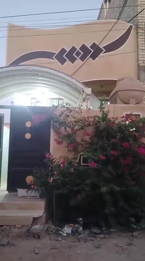 دار في الاطارات  طابق واحد موقع ممتاز قطاع ٢٩
المساحة ١٠٠
السعر ١١٥
 للاسفسار مراسلة صفحة
او الاتصال على الارقام 
***********
***********
