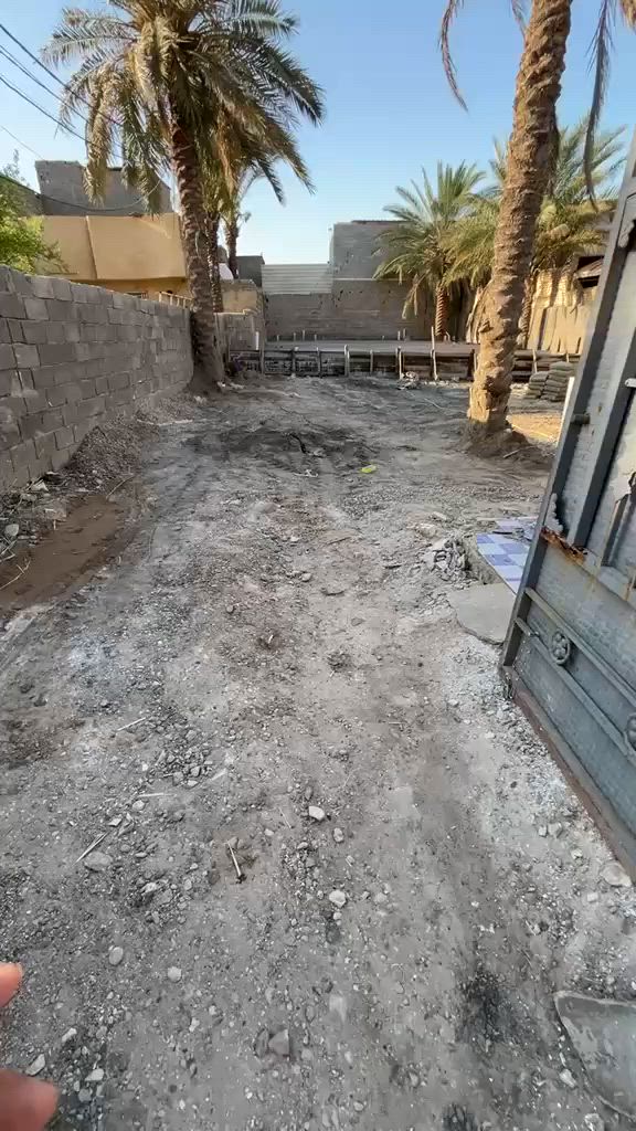 السلام عليكم قطعه ارض للبيع في نهايت حي اور مقابيل الطابو مو اصوليه مساحتها 430م
منطقه حلوه ماء كهرباء انترنت كافه الخدمات السعر 125 مليون وقابل للتفاوض للاستفسار اكثر التواصل على الرقم التالي 
***********
