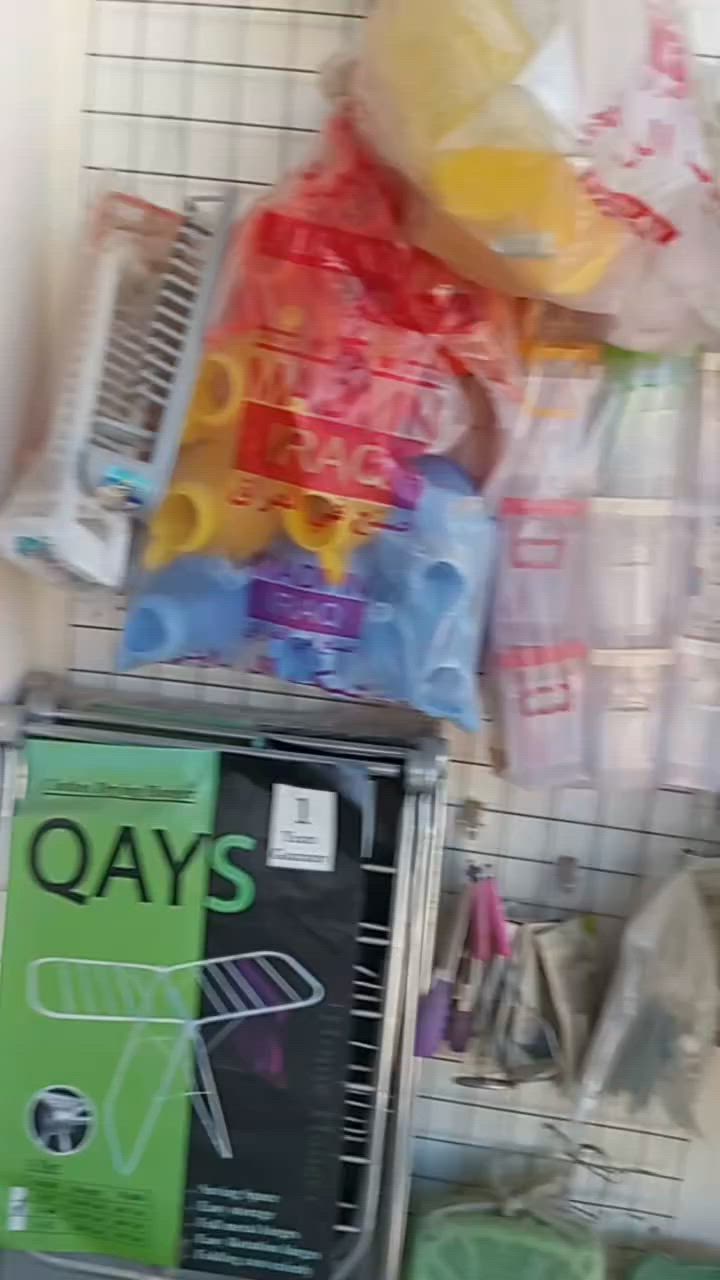 محل كامل للبيع مع جميع الغراض 
المكان بغداد الحبيبيه. السعر مناسب . راسلني


**إذا كنت صاحب هذا الإعلان وتريد حذفه لأي سبب، رجاءا أرسل رسالة إلى الدعم الفني**