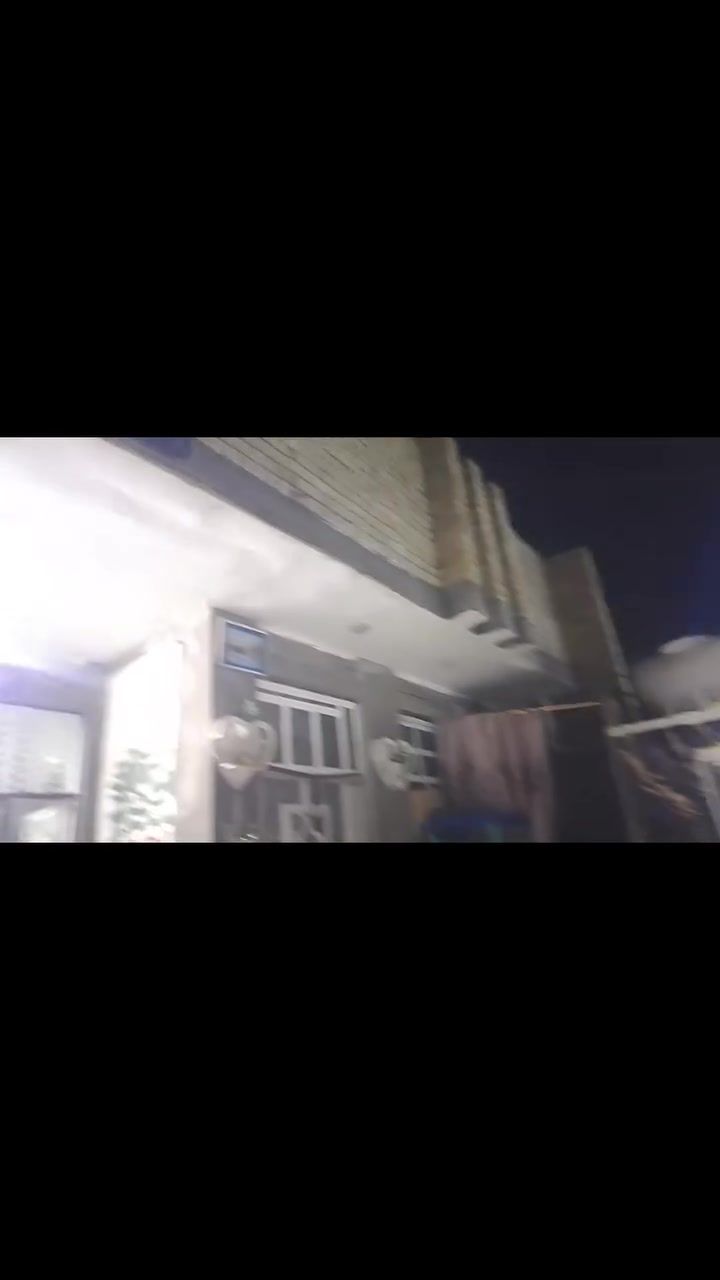 سلام عليكم بيت البيع المساحه ميتين متر قرب حسينيت شيخ وهاب شغل كله درجه وله رقم الهاتف ***********
