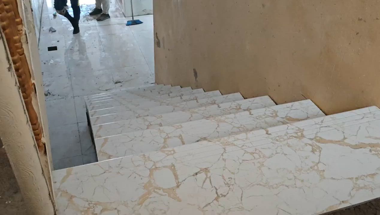 اسطه سيراميك كاشي بورسلين مرمر شغل هندسة واستلام مهندس للتواصل مراسلة الصفحه او الاتصال بل رقم ***********
