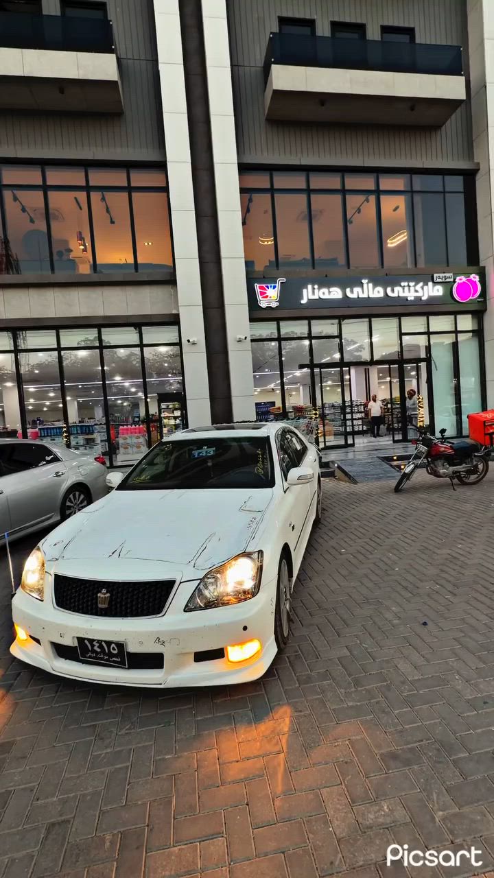 شاهینە مووس 2005 گەورە بە بچوک ٣ دووگمە کۆشن جڵد و هیتەر سڵاید ئاوێنە ئیشارات سەیارەکە نمونەیە لە جوانی بێ بۆیاخە کامل مەسرەف کراوە ٢٥٠ مەسرەفی نییە 
***********
