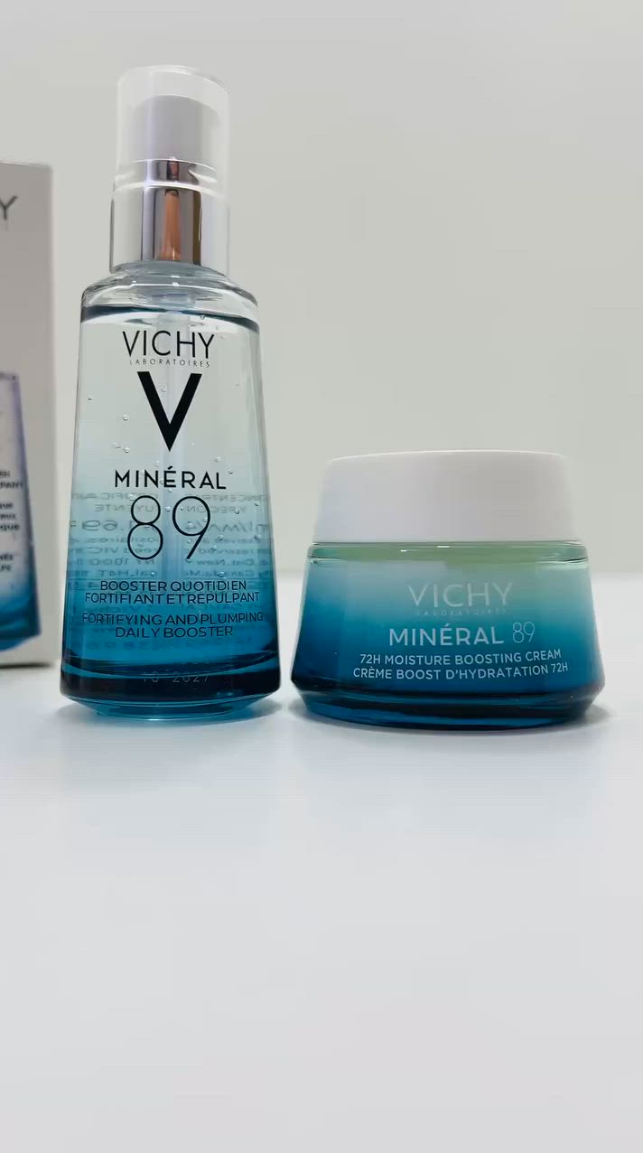 مجموعة فيتشي مينرال Vichy Minéral 89 للترطيب العميق وتقوية حاجز البشرة 🦪⋆𐙚🫧⋆ تـتكون من :

🪐 السيروم : يقوي حاجز البشرة، يملأ الخطوط، ويمنح نضارة فورية بفضل حمض الهيالورونيك 🥹✨

🪐 الكريم : يحبس الرطوبة داخل الجلد ويوفر ترطيباً مكثفاً يدوم حتى 72 ساعة 🫧
الاستخدام : ضعي السيروم أولاً على بشرة نظيفة، ثم أتبعيه بالكريم لنتائج مثالية . 
المنشأ فرنسا 🇫🇷
التـوصيل لـبغداد 4 ومحافظـات 6
﹏﹏﹏﹏﹏﹏. 🩷⋆˚🧁✧˚.🎀


**إذا كنت صاحب هذا الإعلان وتريد حذفه لأي سبب، رجاءا أرسل رسالة إلى الدعم الفني**